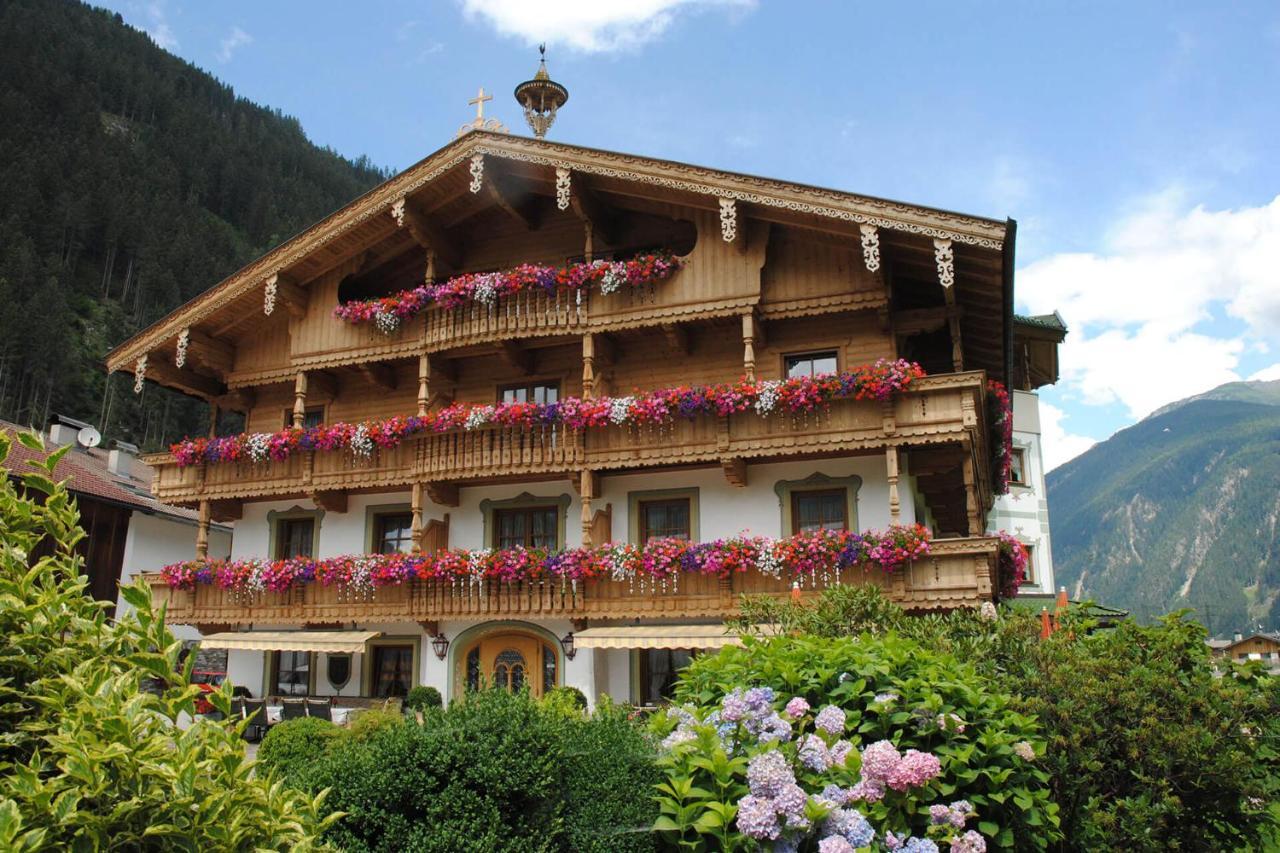 Hotel Ferienhof Oblasser Mayrhofen Exterior foto