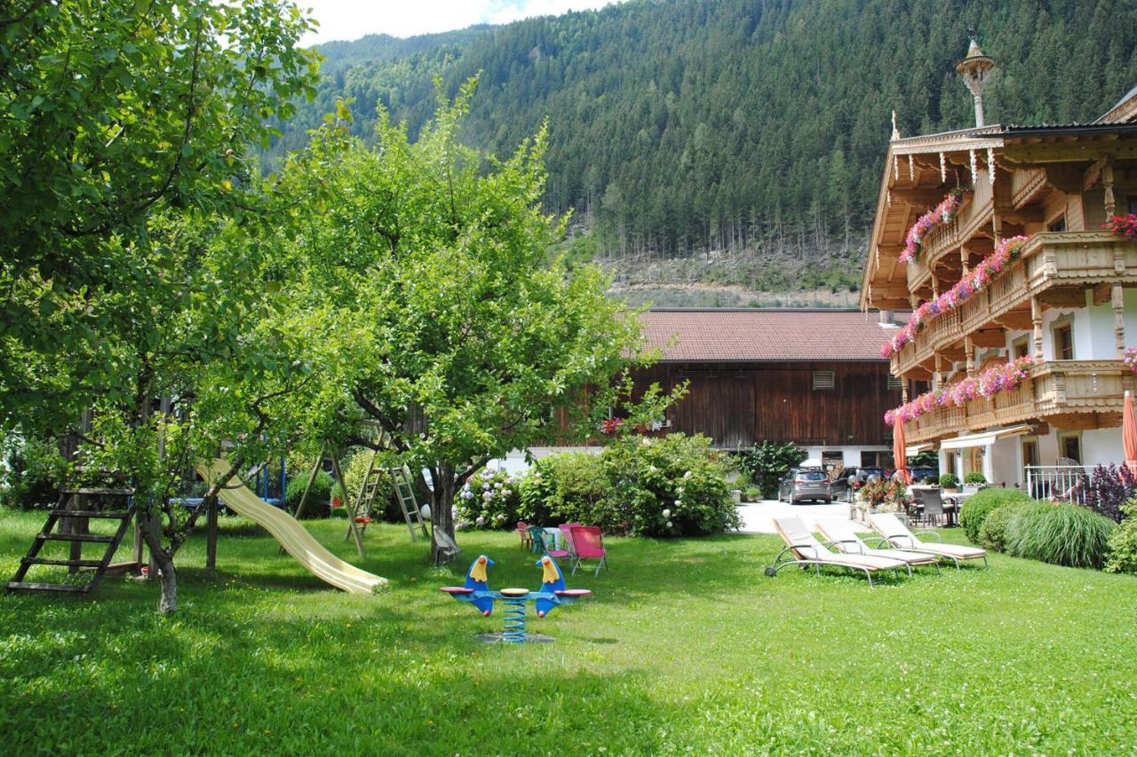 Hotel Ferienhof Oblasser Mayrhofen Exterior foto